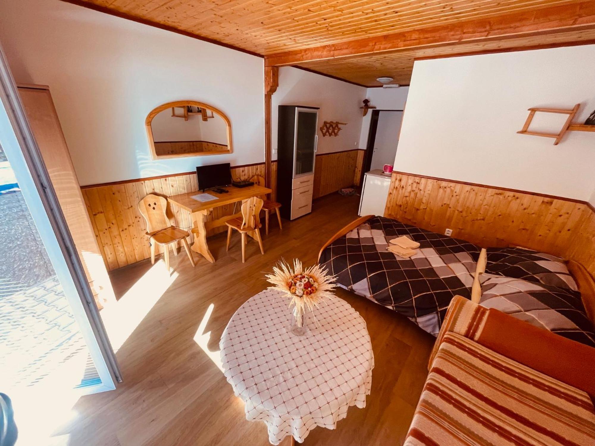 Pension Peklo Trutnov Exterior photo